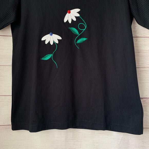 Links Vintage Black Ribbed Embroidered Daisy Flower Shirt Short Sleeve Size S - Picture 3 of 16